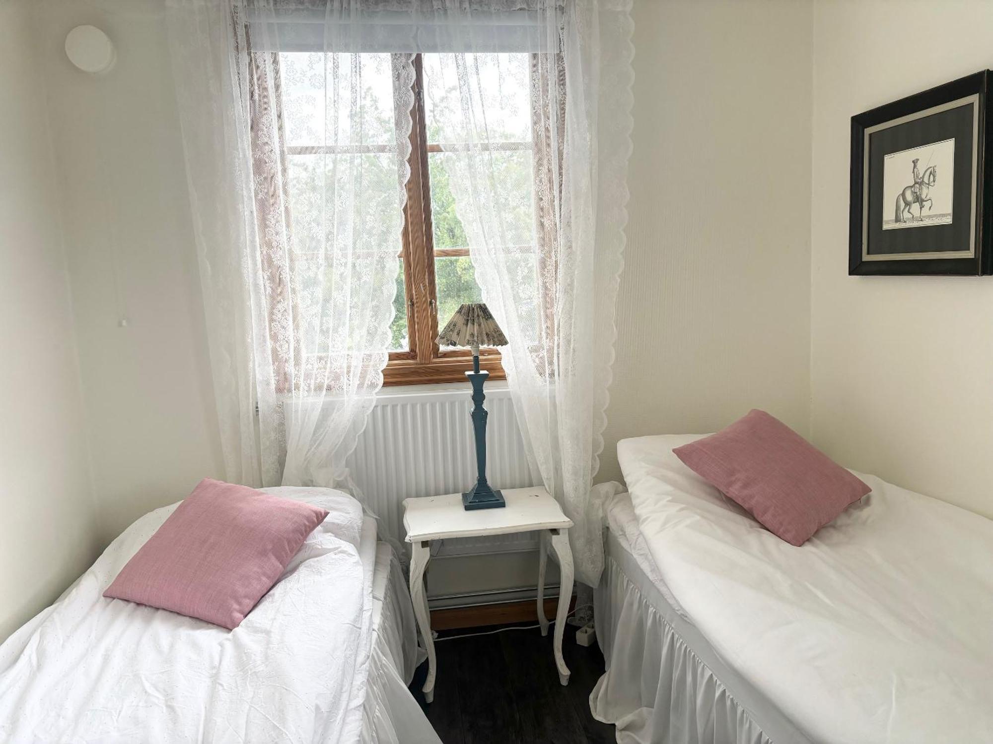 Arphus Lodge เอสคิสทูนา ห้อง รูปภาพ