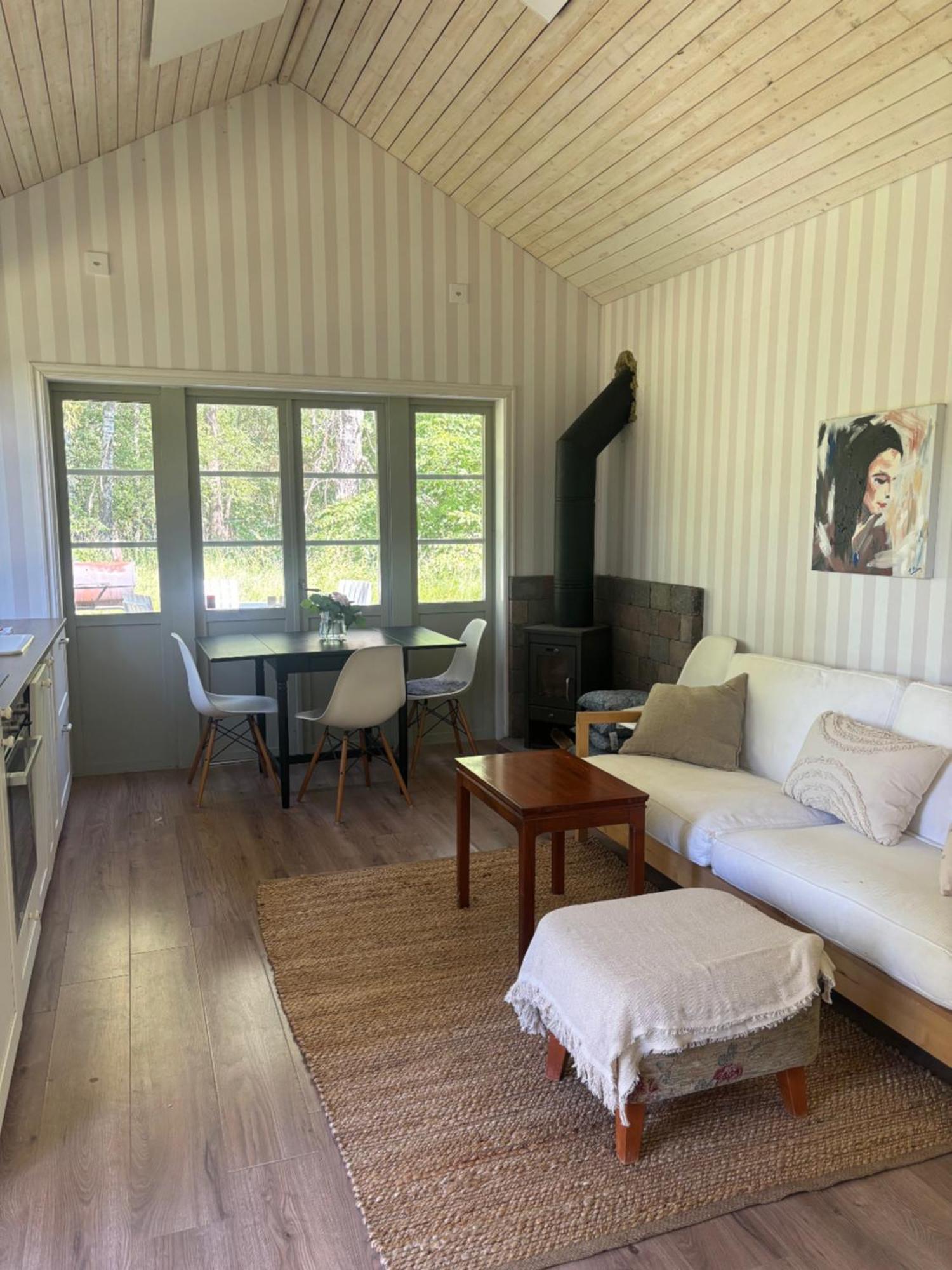 Arphus Lodge เอสคิสทูนา ภายนอก รูปภาพ